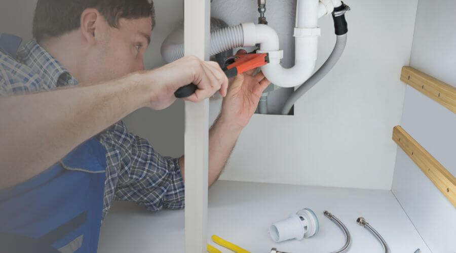 Expert burst pipe repair services in Fort McKavett, TX